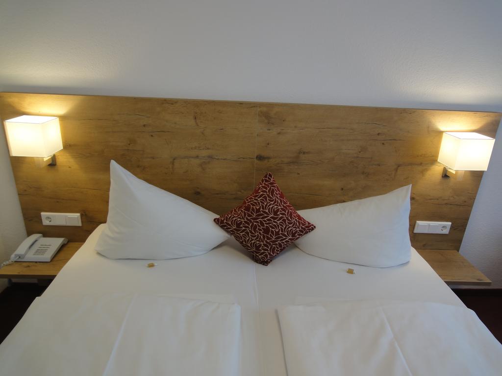 Hotel Krone Rielasingen-Worblingen Ngoại thất bức ảnh